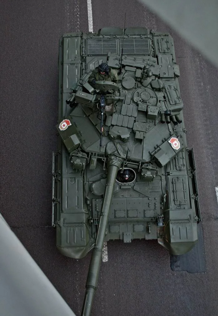 the_tank_in_the_city