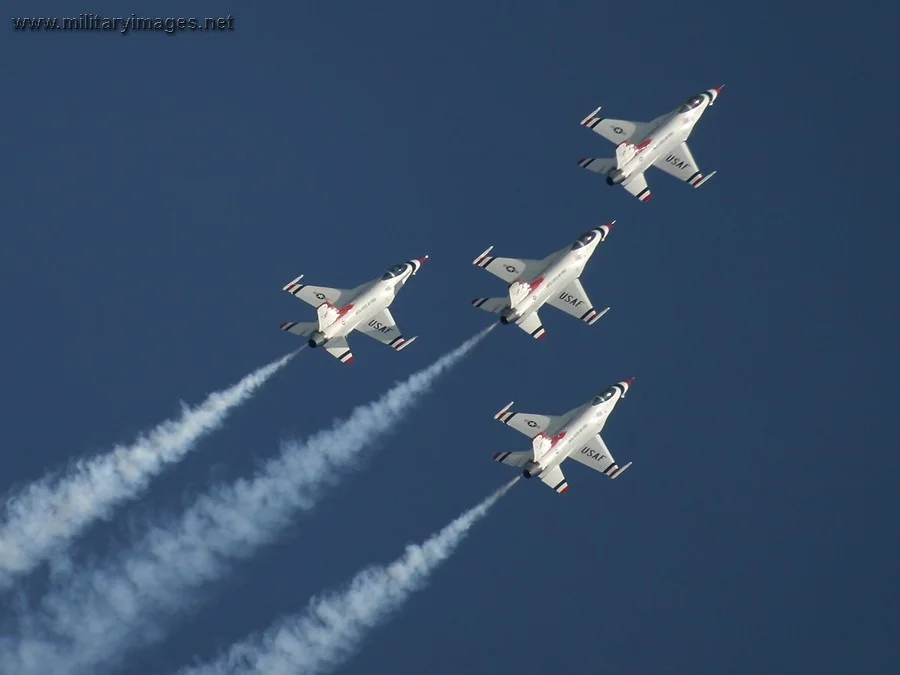 Thunderbirds_Climbing