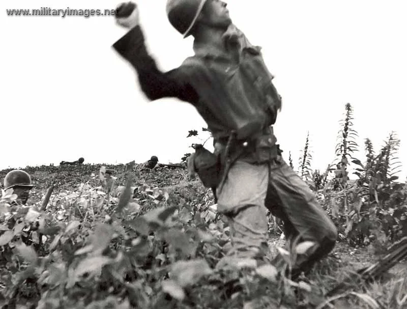 Troops in action during Korean War