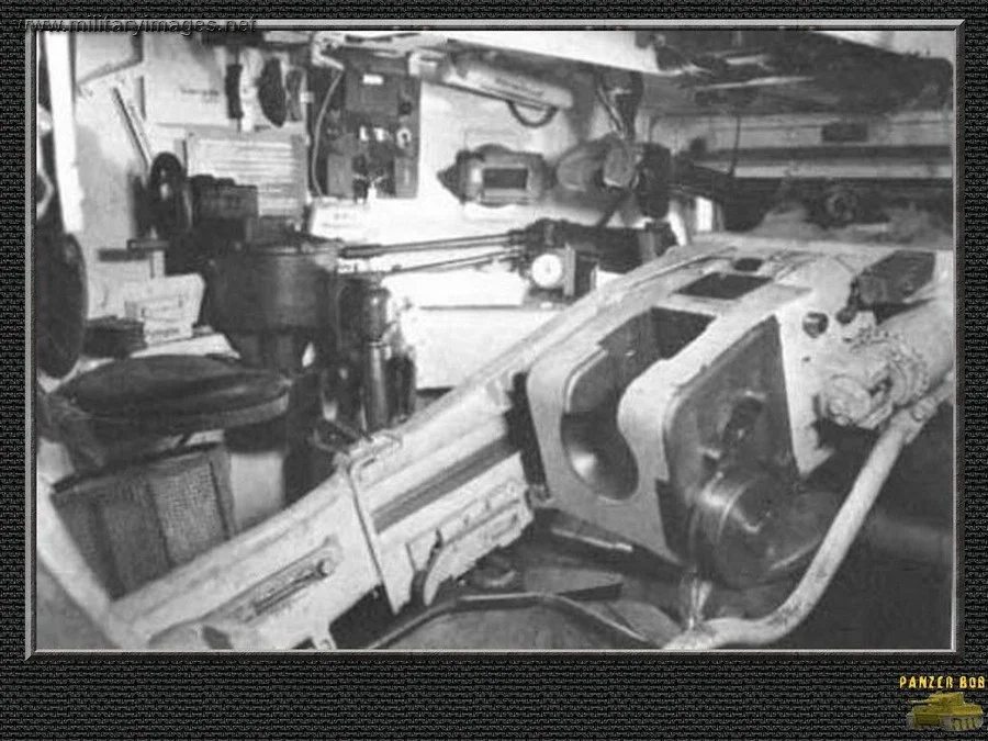 Turret_Interior_from_Loader_Posn