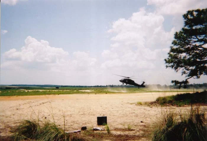 UH-60 Black Hawk Landing