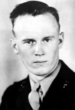 USMC-PARA-WW-2-049-(2nd Lt Walter A. Osipoff).jpg