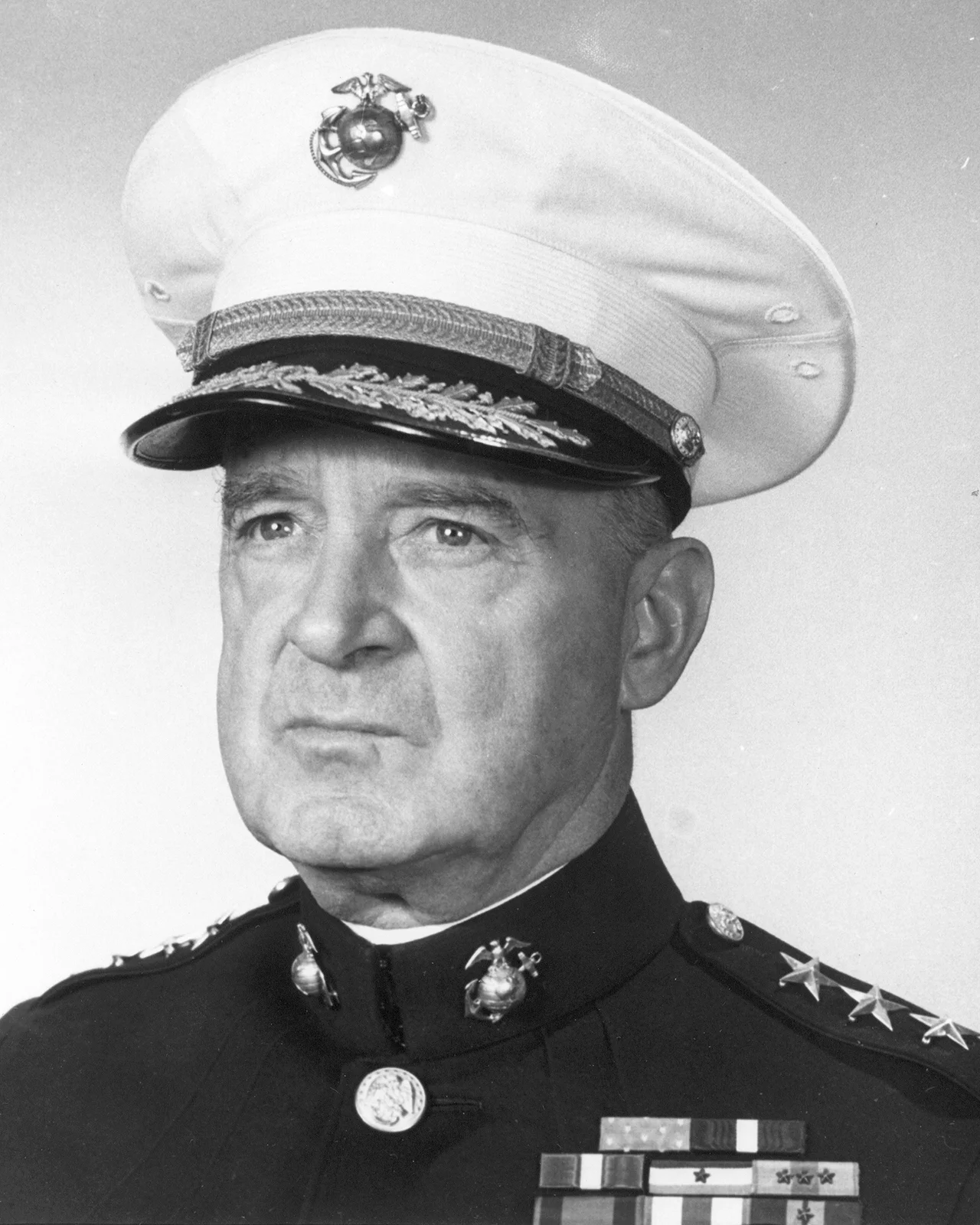 USMC-PARA-WW-2-058-Maj Gen Alexander A. Vandegrift.jpg