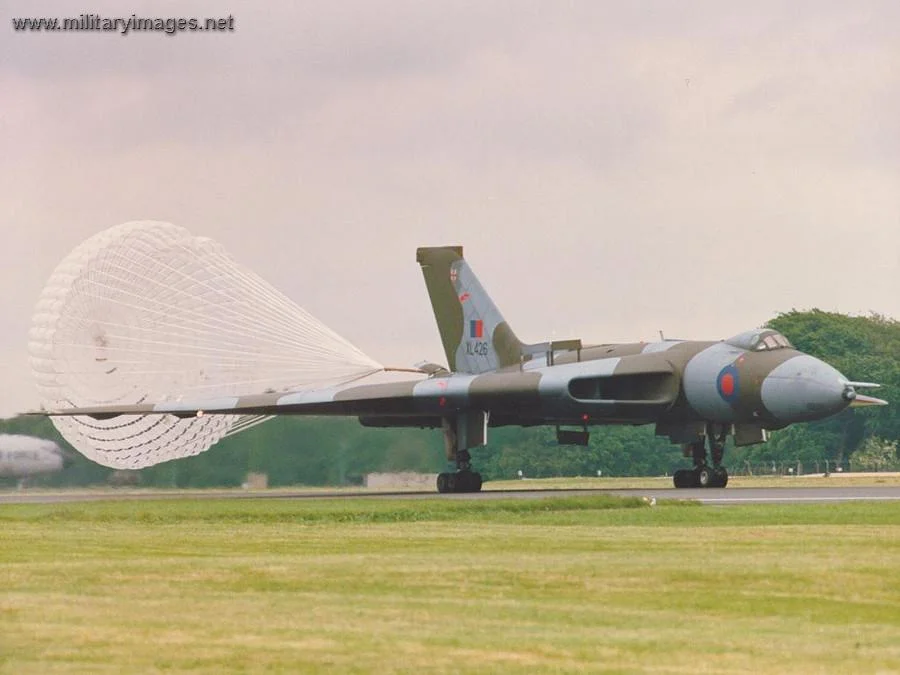 Vulcan Bomber Landing in 1988