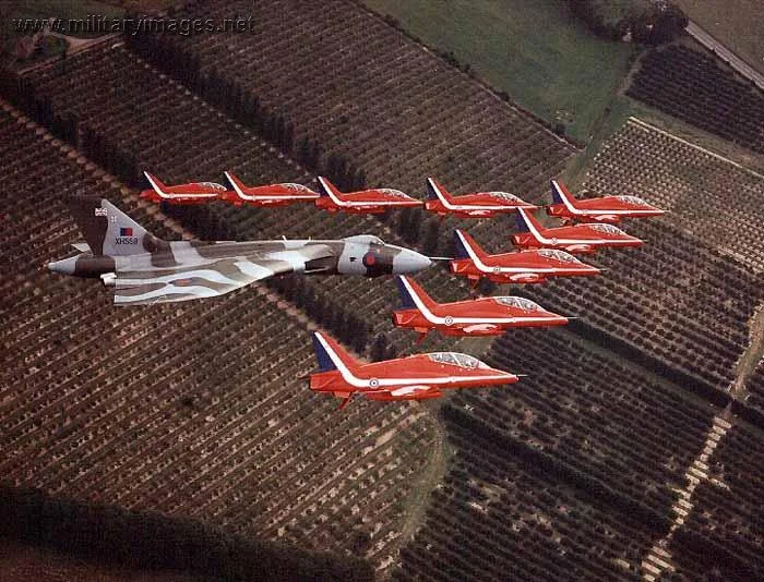 Vulcan with RAF Red Arrows