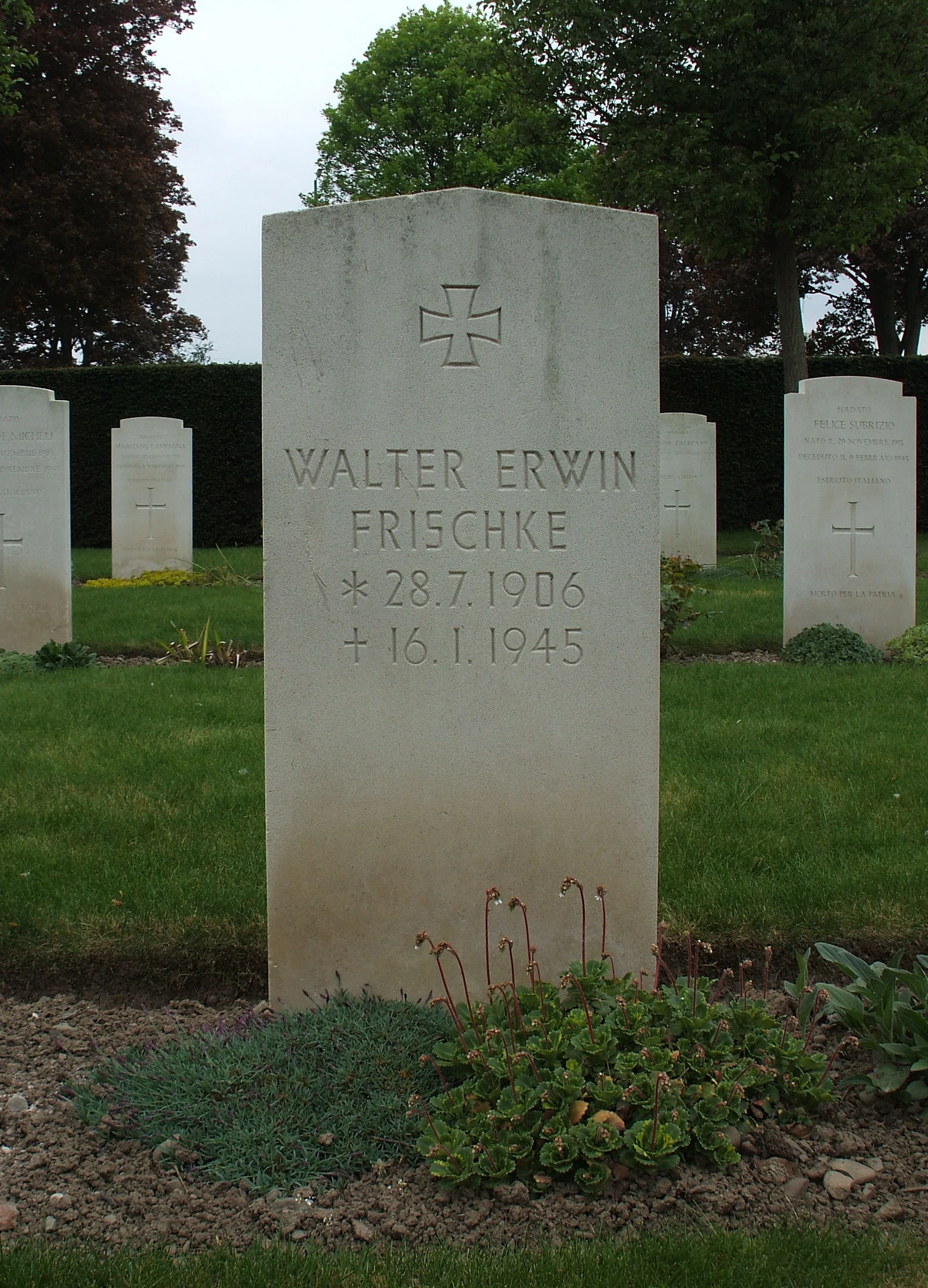 Walter Erwin FRISCHKE