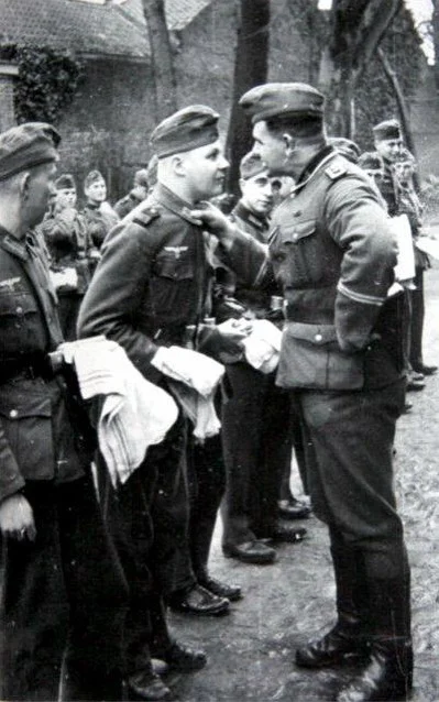 wehrmacht-german-soldiers-ww2-second-world-war-inspection-troops-1