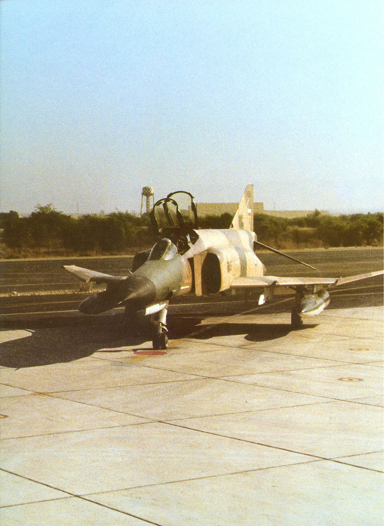 f4parked_jpg.jpg