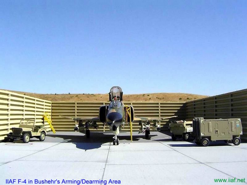 iiaf_f_4_in_arming_area.jpg