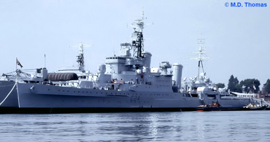 4ogqs7r8utm61.jpg