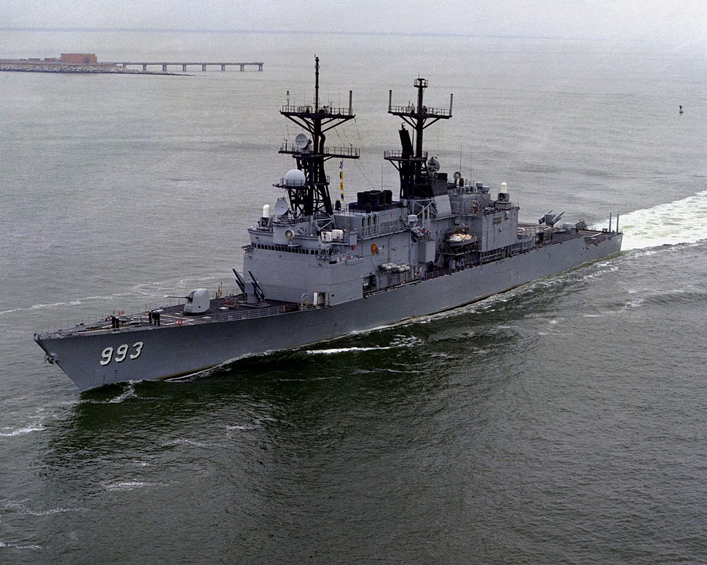 1024px-USS_Kidd_%28DDG-993%29.jpg